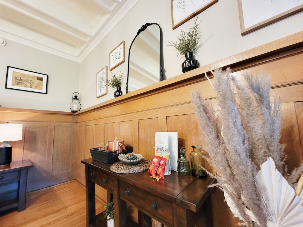 Historic GG Barnum Mansion by Heirloom Boutique Collection - photo 2