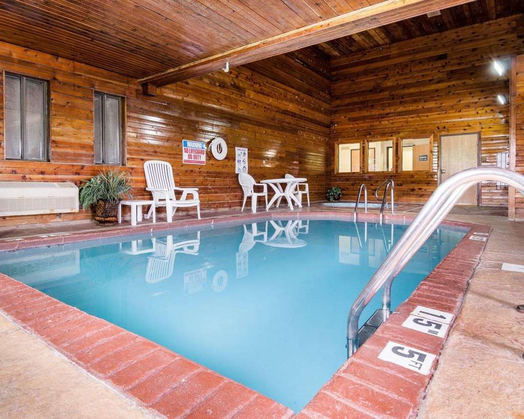 Quality Inn I 70 at Wanamaker - photo 18