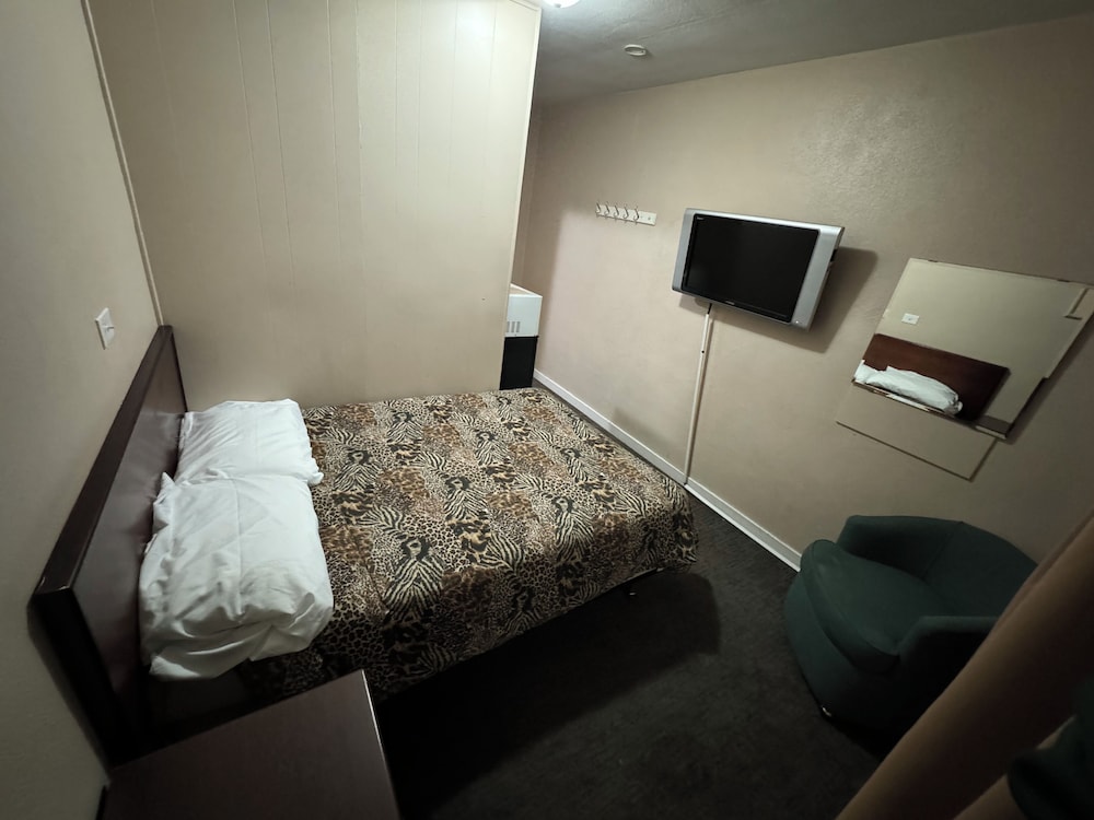 Breton Hotel - last minute hotel in Unknown City