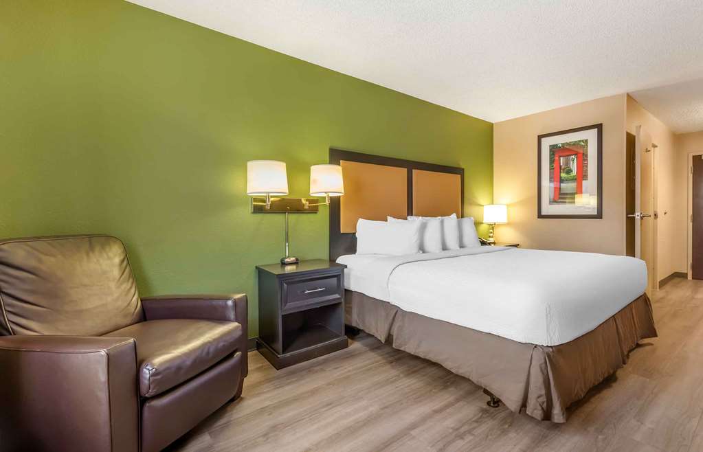 Extended Stay America Suites Minneapolis Maple Grove - photo 15