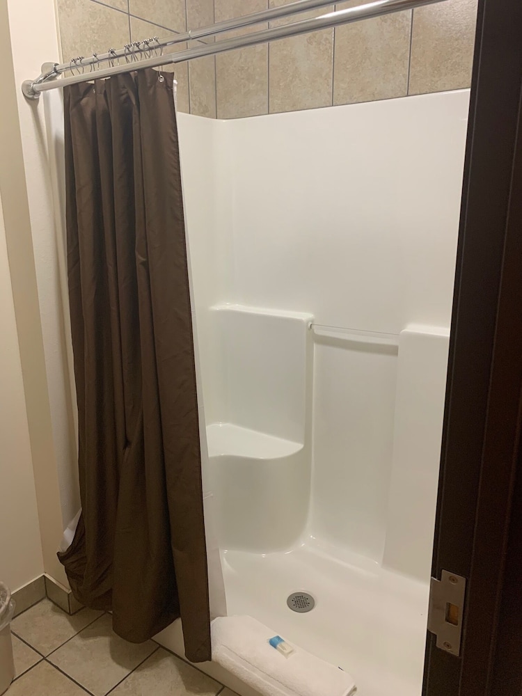 Corporate East Hotel - photo 11