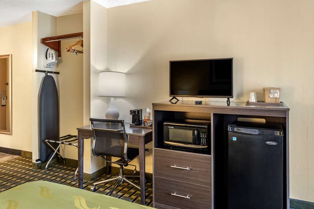 Quality Inn Duluth Atlanta Northeast - photo 11