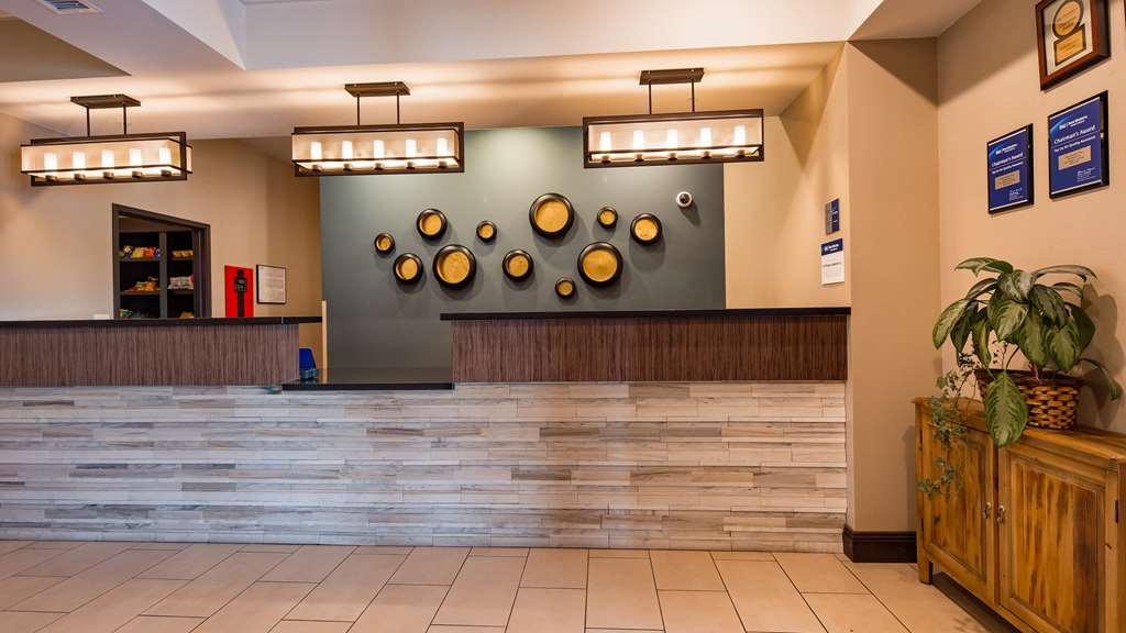 Best Western Plus Overland Inn - photo 12
