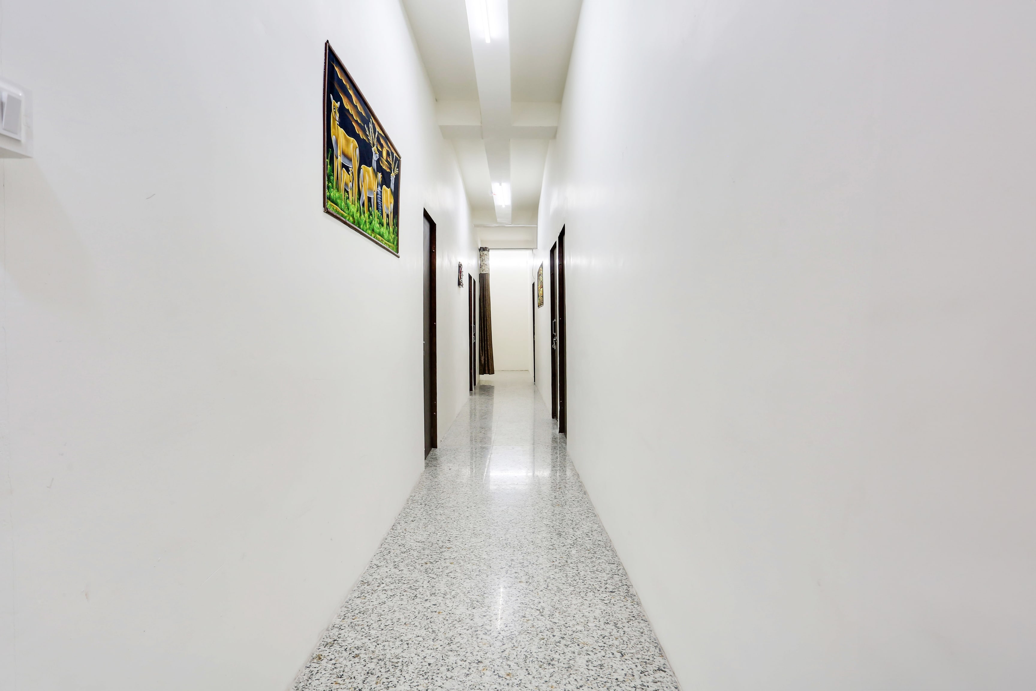 Hotel O Heaven In Guest House — 4-Star Luxury Hotel in New Delhi, India