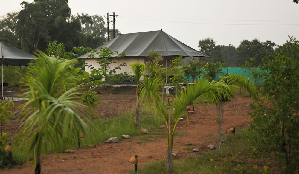 Bundeli Camps and Resorts Panna — hotel in Panna