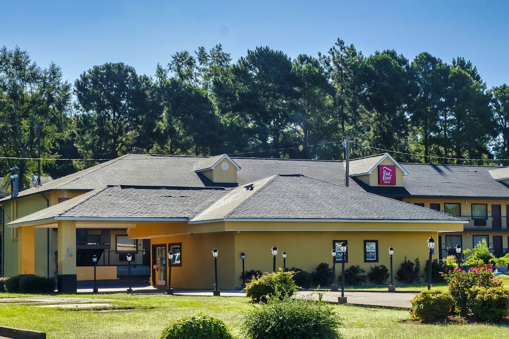 Red Roof Inn Columbus MS - photo 24