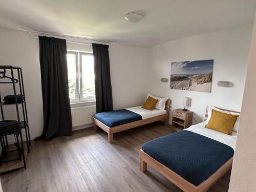 Aparthotel 9 min to Dus Airport & 17 min to DUS Messe in Duisburg, Germany