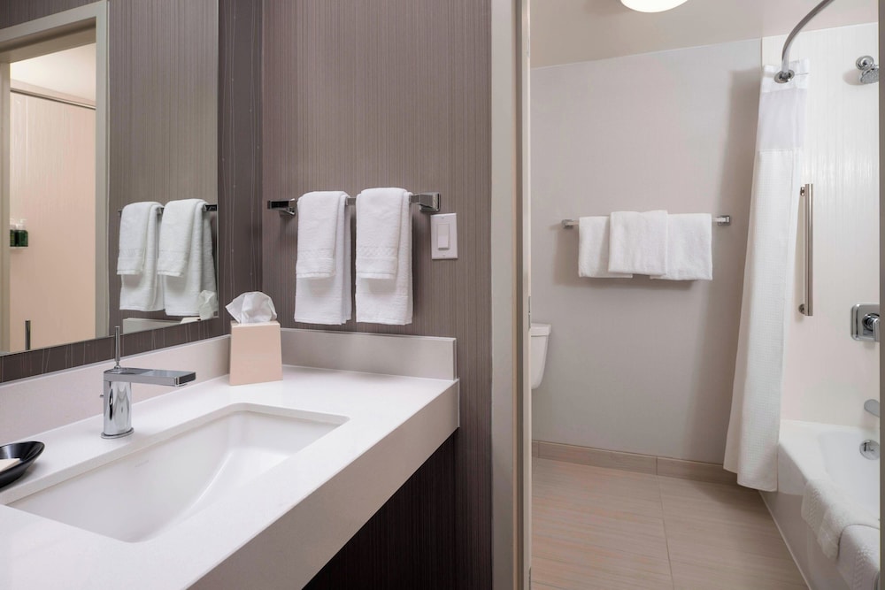 Courtyard by Marriott Phoenix Mesa - photo 16