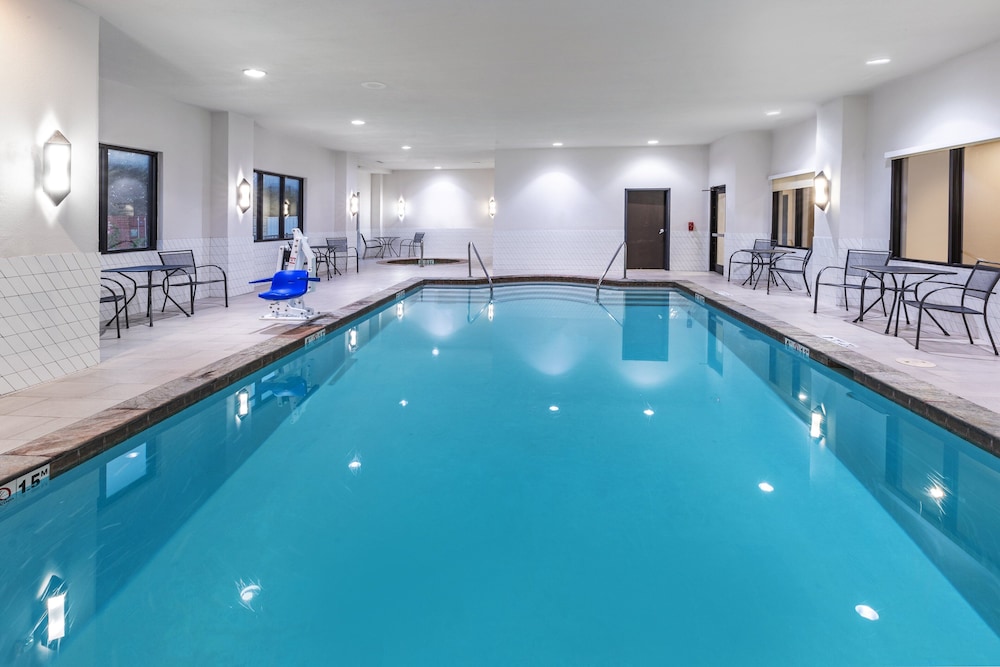 Holiday Inn Hotel & Suites Tulsa South by IHG - photo 20