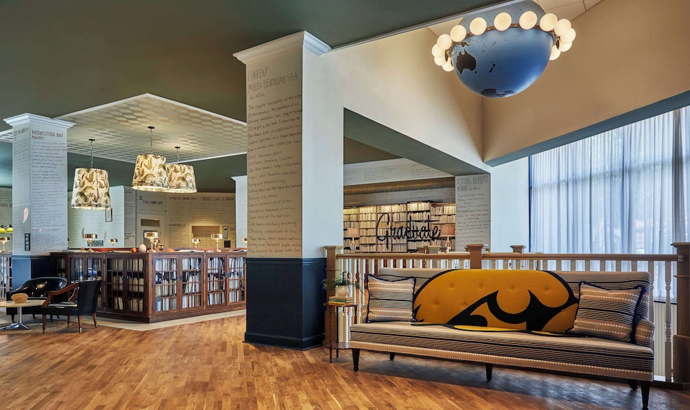 Graduate by Hilton Iowa City - photo 5