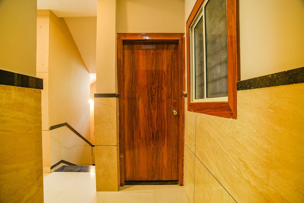 Fabhotel Royal Palace — Indore — photo 2