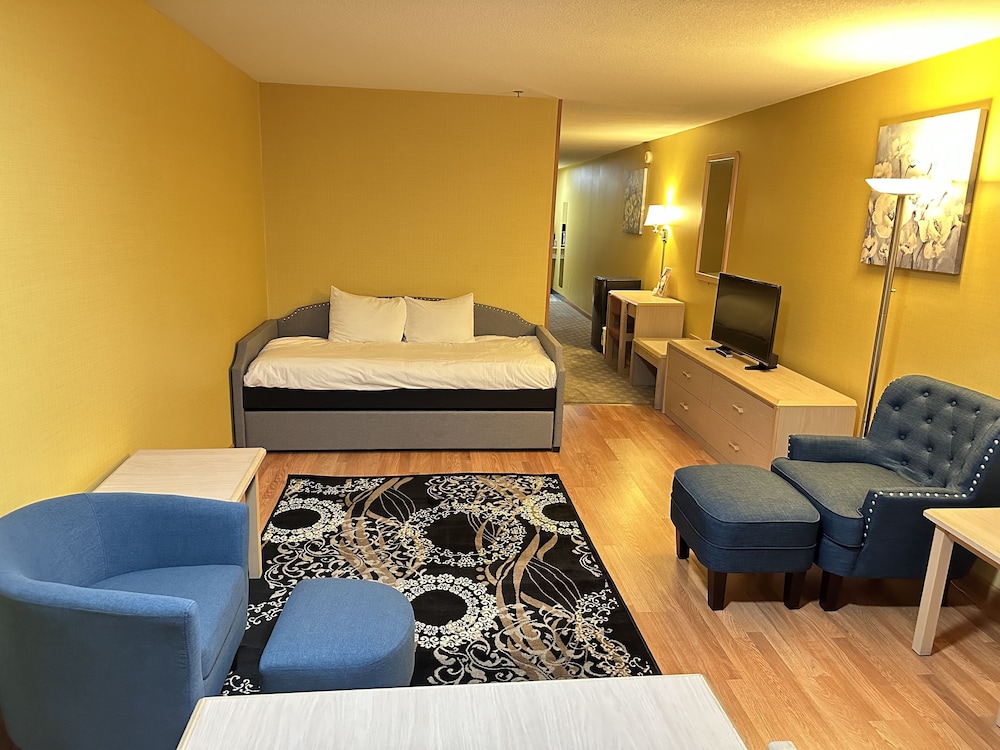 Timberland Inn & Suites - photo 66