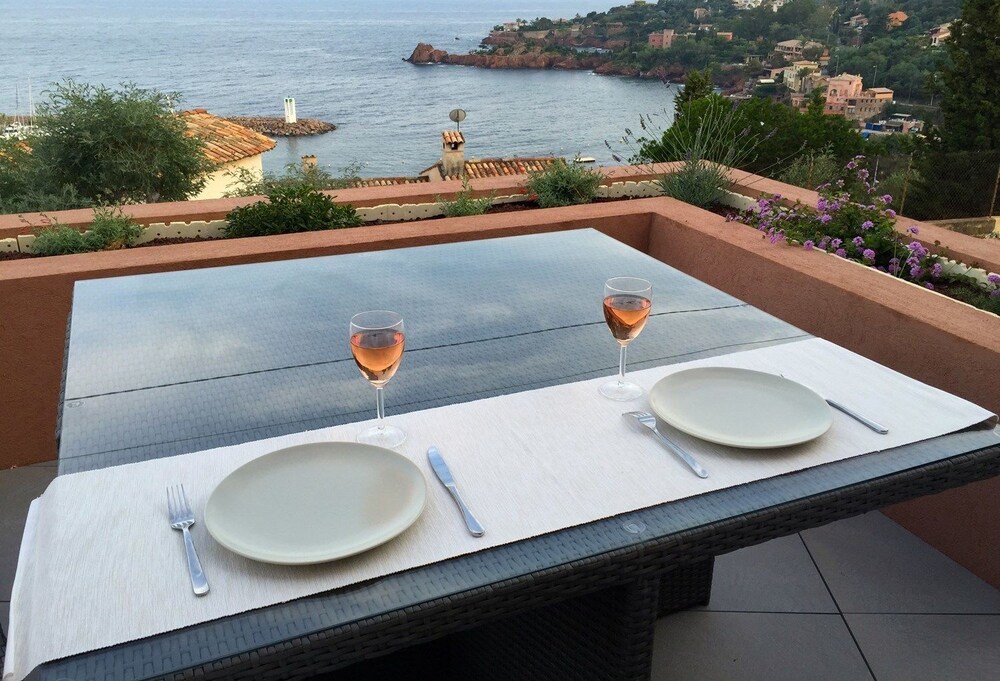 Villa Voila Bravo — 5-Star Luxury Hotel in Theoule-Sur-Mer, France