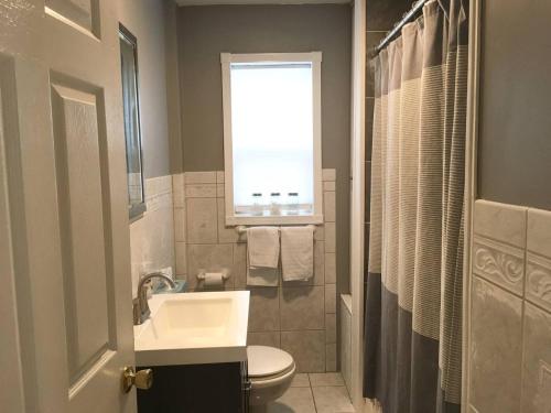 Pet Friendly 30Min To Downtown The Bostonian - photo 15