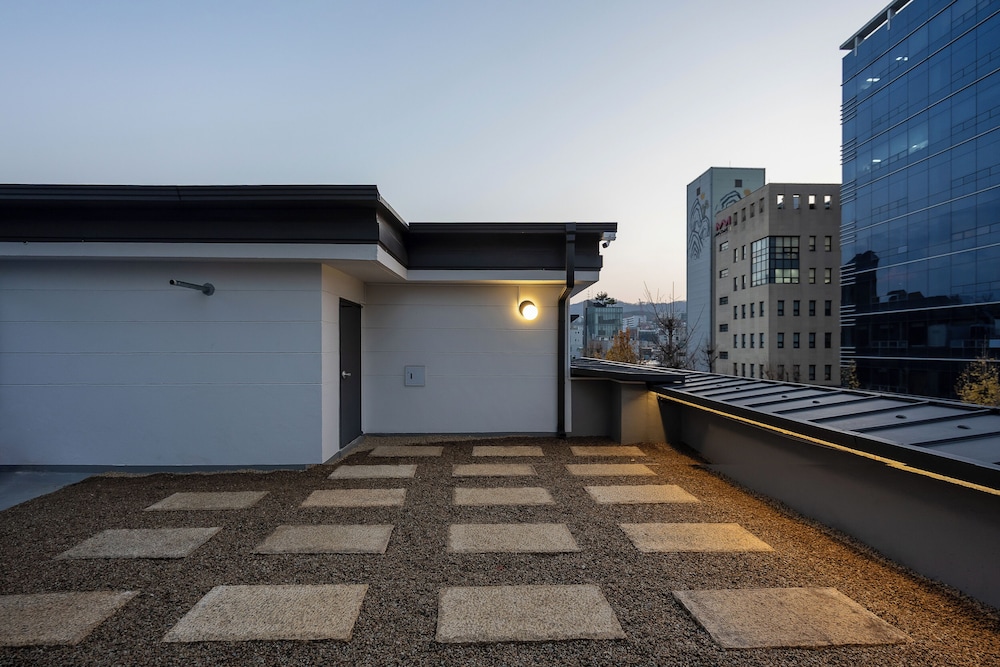 Yul Hotel - last minute hotel in Seoul