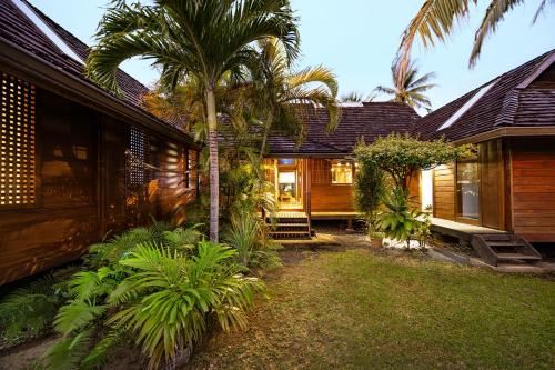 Fare Makana — Unknown City — photo 3