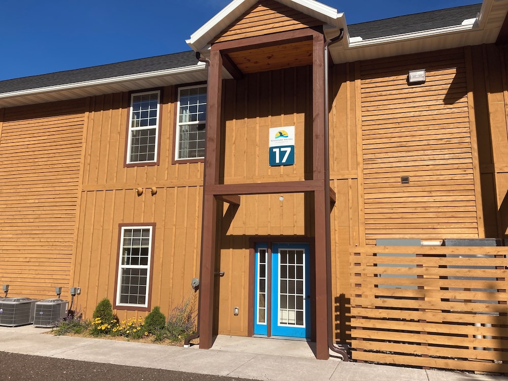 Keweenaw Waters Resort - photo 35