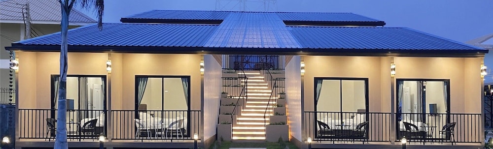 Arawan Resort เอราวัณ รีสอร์ท - carbon neutral hotel in Ngao