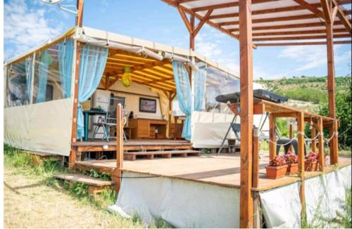 Pirates Queen Caravan - last minute hotel in Unknown City