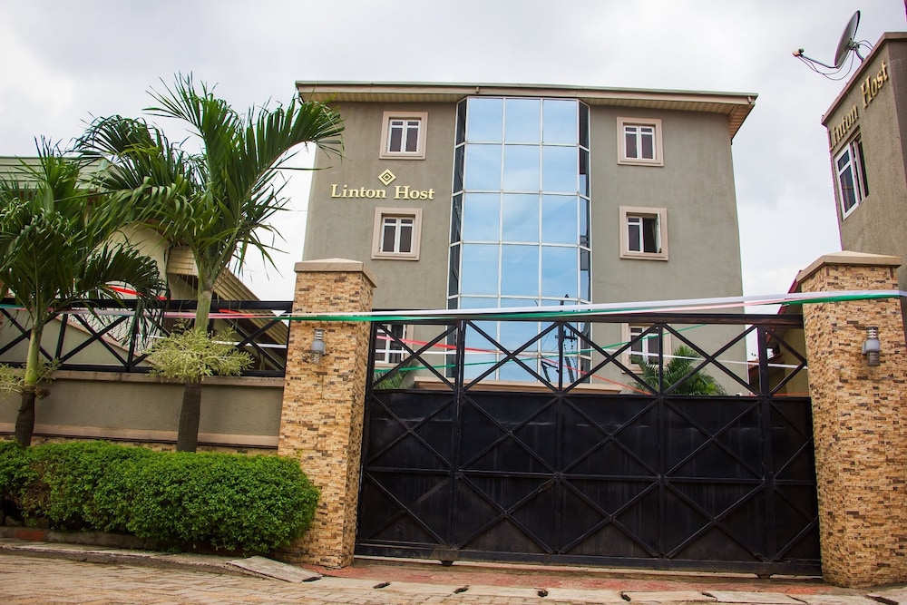 Linton Host Hotel