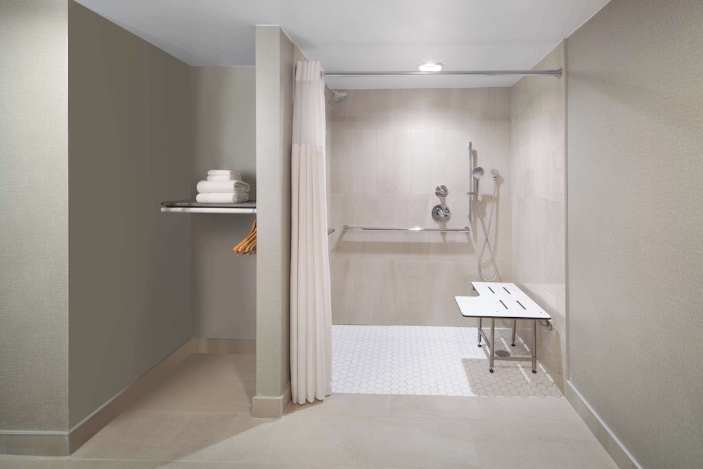 DoubleTree by Hilton Austin - photo 29