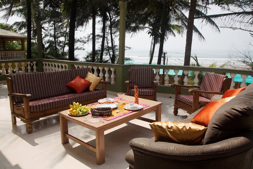 Ashwem Point - carbon neutral hotel in Morjim
