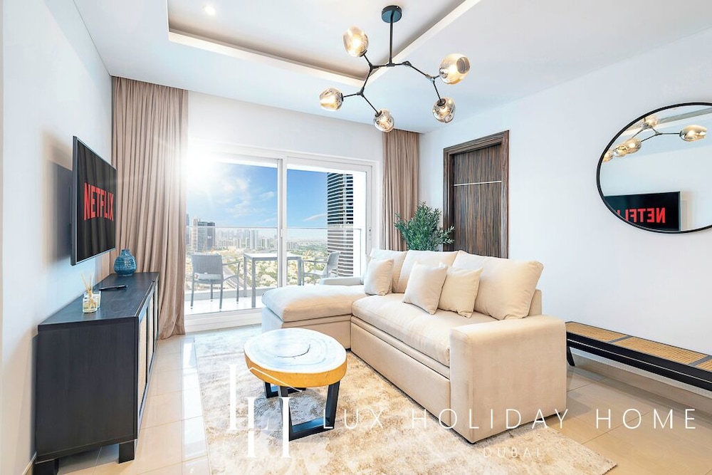 Lux The Bonnington Jlt Suite 2 — 4-Star Luxury Hotel in Dubai, United Arab Emirates