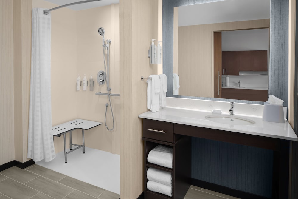 Homewood Suites by Hilton Charlotte Uptown First Ward - photo 35