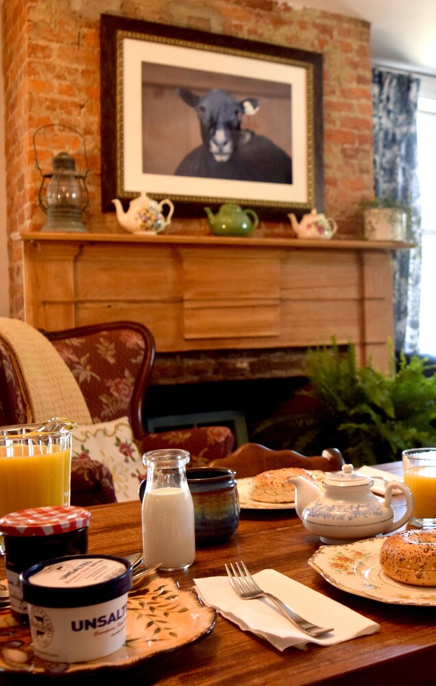 Inn at Pine Plains - last minute hotel in Pine Plains