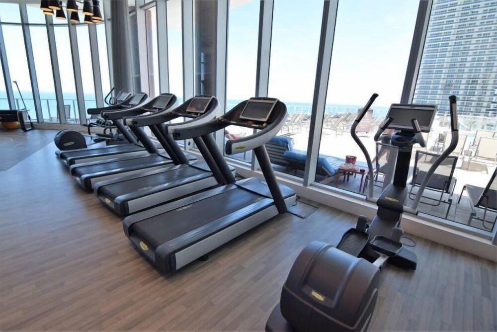 Best Ocean & Bay Views 2 Bed 2 Bath @ Hyde Resort - photo 43