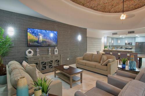 Spectacular Beachfront 5 bedroom Home V13 Playa Azul Resort in Unknown City, Mexico