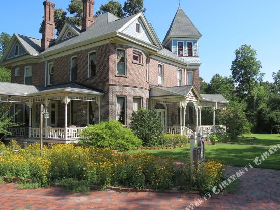 The Grove The Inn On Harlee - featured photo