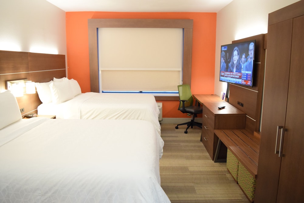 Holiday Inn Express Hotel & Suites West I 10 by IHG - photo 16