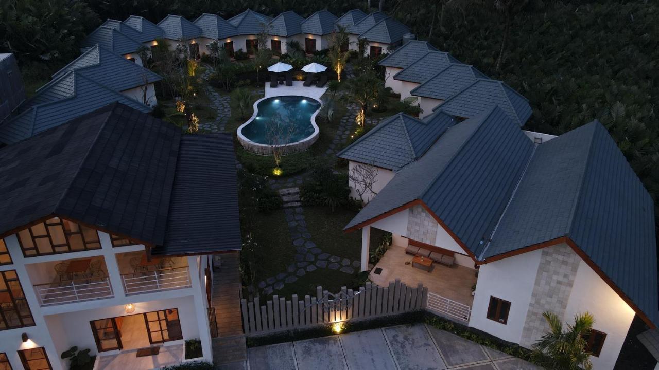 Artha Cottages — hotel in Lumajang