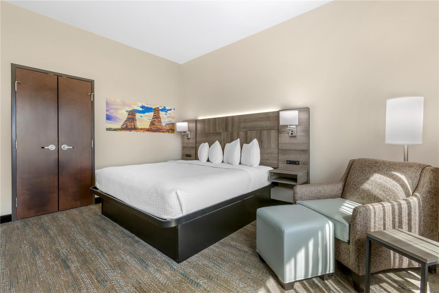 Super 8 by Wyndham Greensboro Coliseum Conv. - photo 31