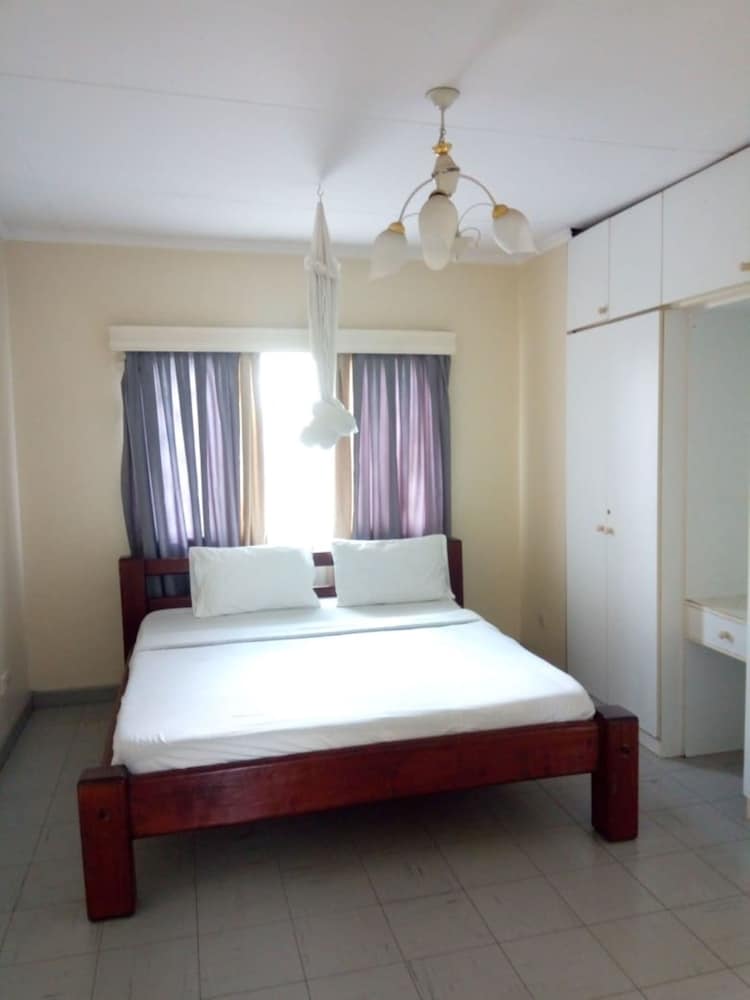 South C Bungalow