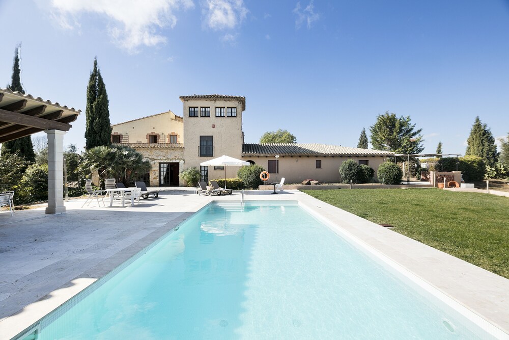 Vinyes de l'Empordà - carbon neutral hotel in Corca