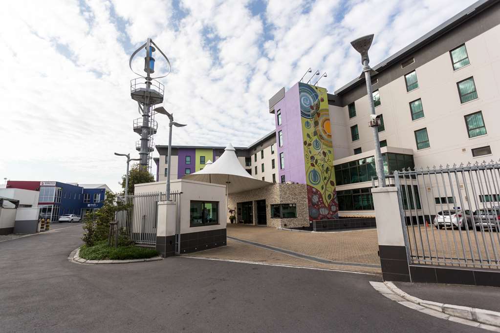 Hotel Verde Cape Town Airport - carbon neutral hotel in Cape Town