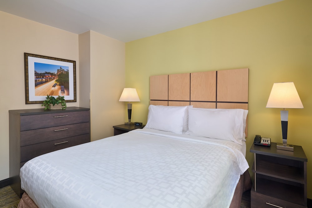 Candlewood Suites New York City Times Square by IHG - photo 9