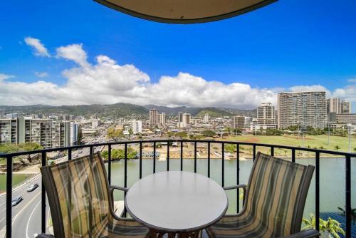 Waikiki Ocean Fantasy Free Parking Beach Supplies — 4-Star Luxury Hotel in Honolulu, United States