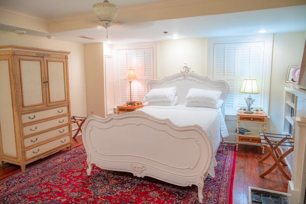 Justine Inn Savannah - photo 8