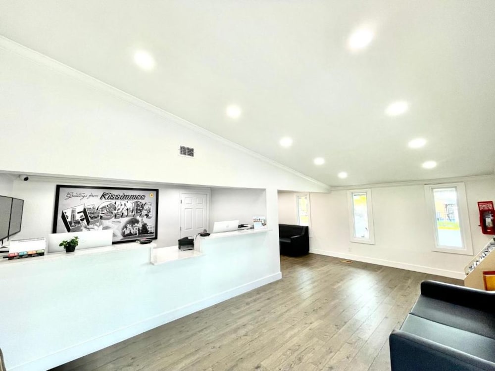 Super 8 by Wyndham Kissimmee Orlando - photo 10