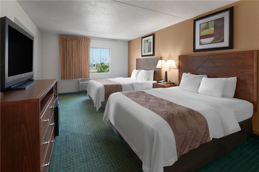 Baymont by Wyndham Jamestown Conference Center & Water Park - photo 20