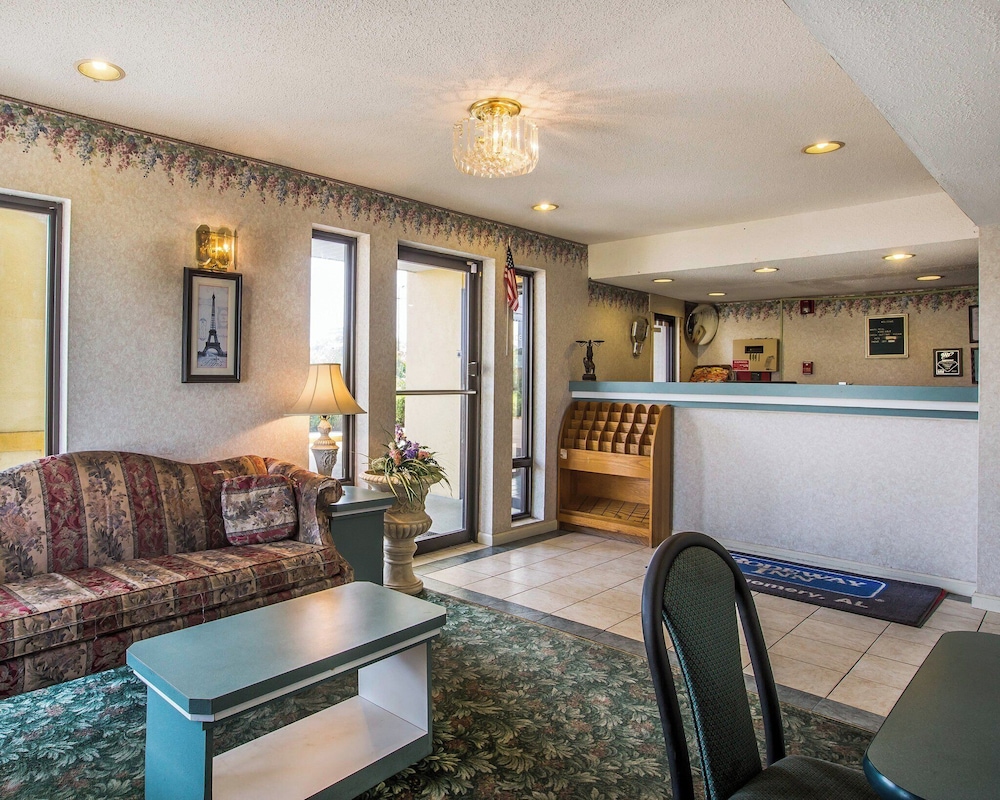 Key West Inn Montgomery South - photo 5