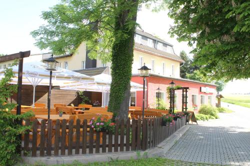 Hotel Heilbrunnen — hotel in Joehstadt