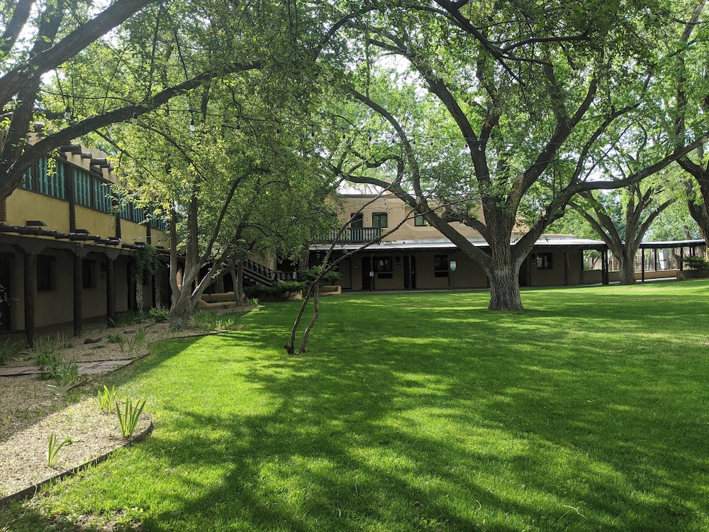 Sagebrush Inn & Suites - photo 160