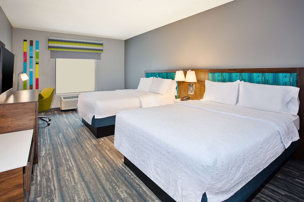 Hampton Inn & Suites Tampa East - photo 6