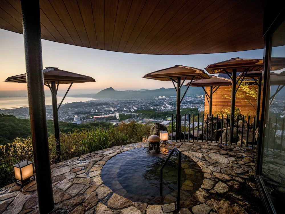 ANA InterContinental Beppu Resort & Spa by IHG — 5-Star Luxury Hotel in Beppu, Japan