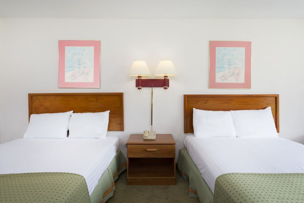 Palmetto Inn - photo 7