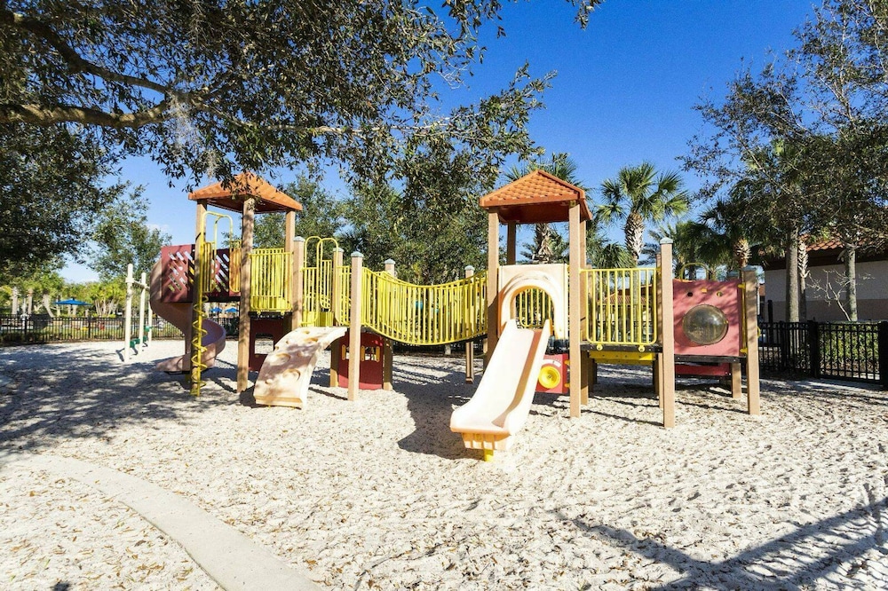 Solterra 12bd 11 5bat Sleeps24 Disney Pool Spa - photo 89